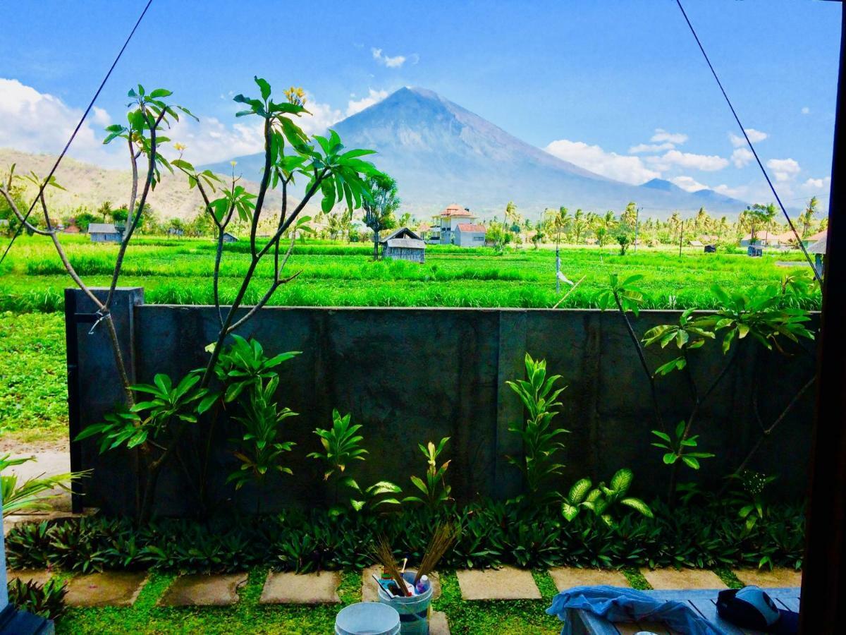 D'uma Amed Homestay Exterior foto
